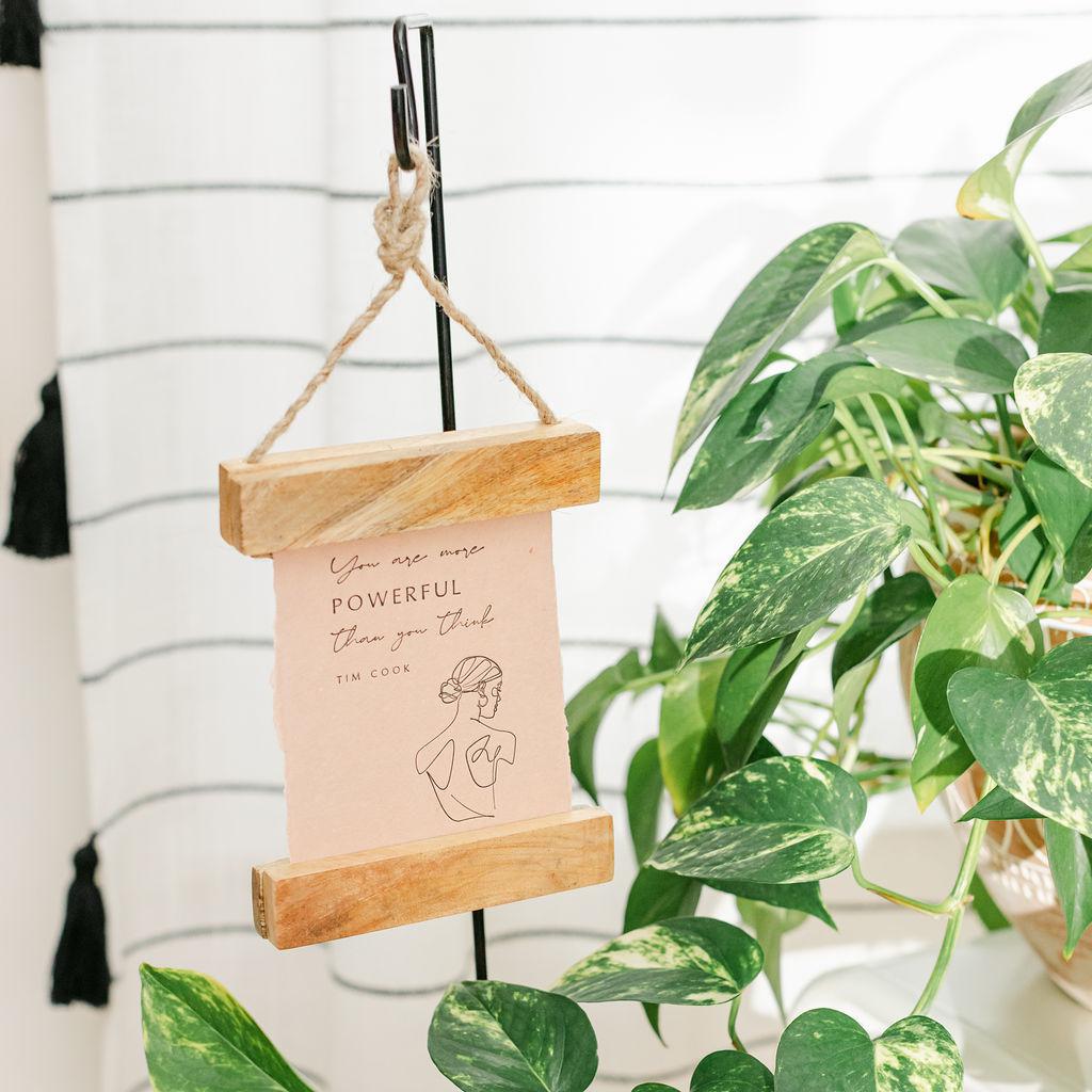 Mini Magnetic Hanging Frame